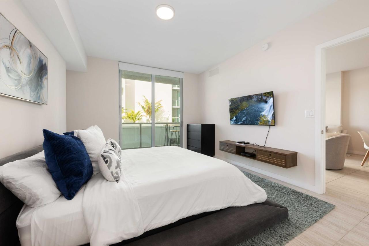 Quadro Residences By Ionica マイアミ エクステリア 写真
