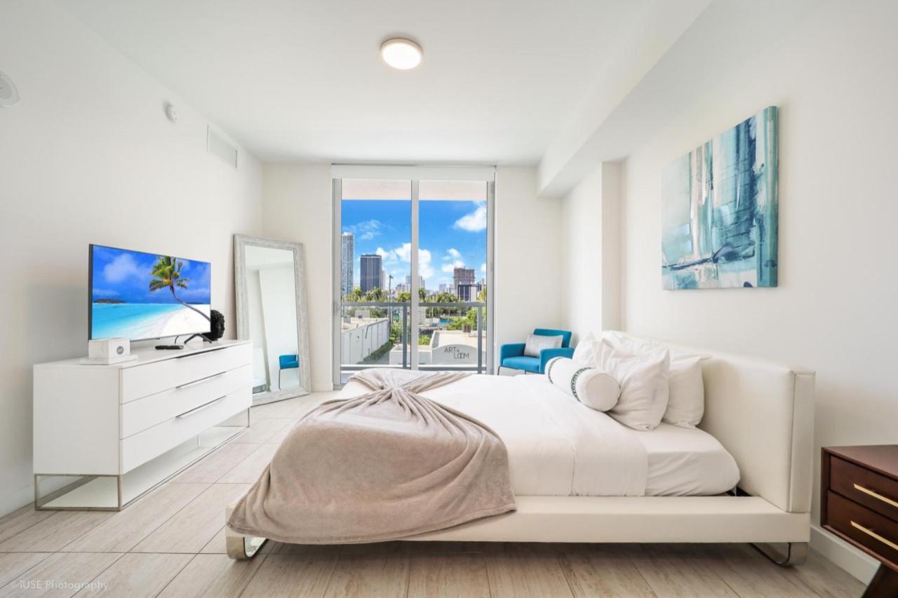 Quadro Residences By Ionica マイアミ エクステリア 写真