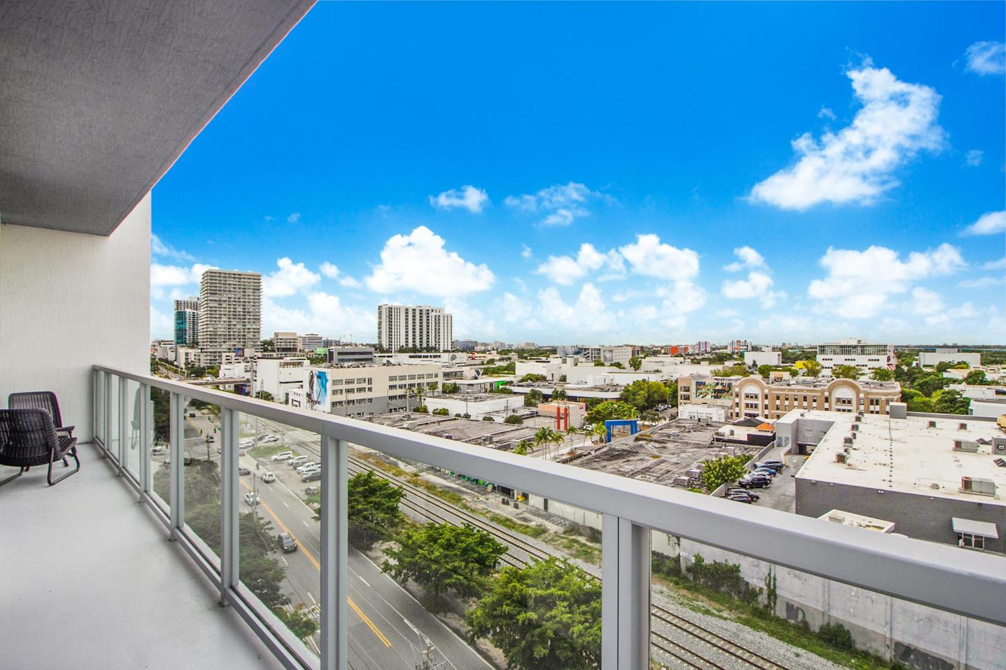 Quadro Residences By Ionica マイアミ エクステリア 写真
