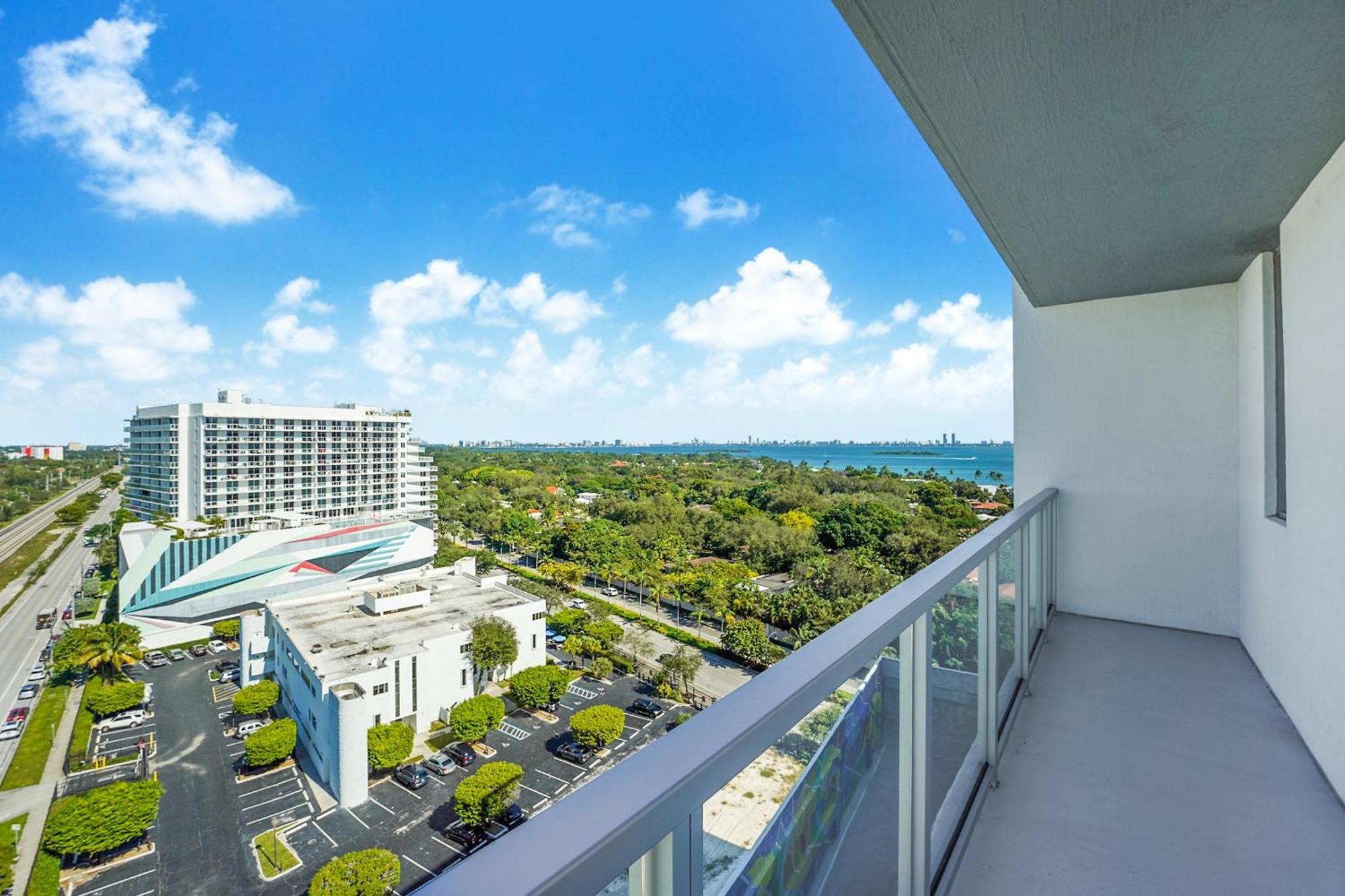 Quadro Residences By Ionica マイアミ エクステリア 写真