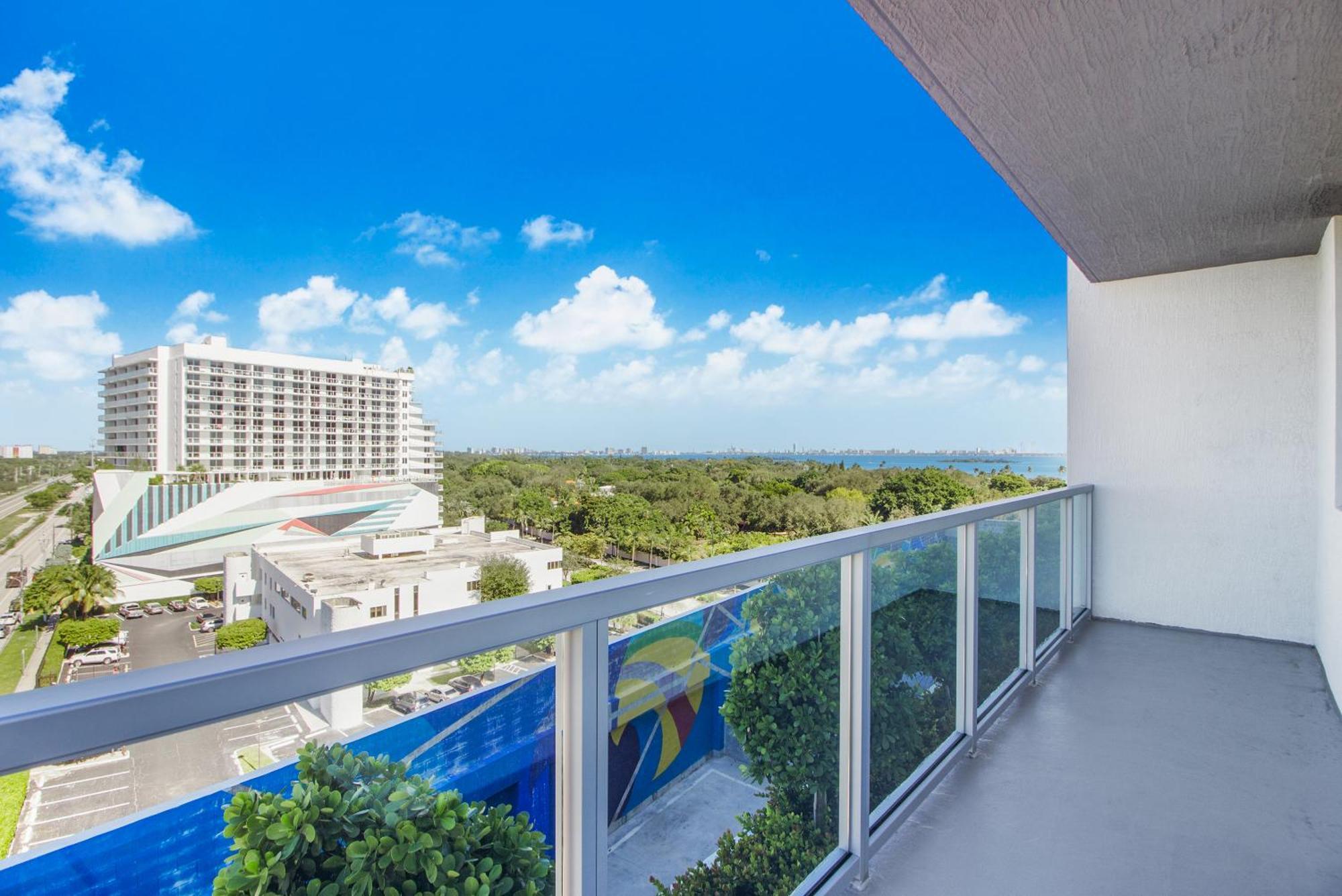 Quadro Residences By Ionica マイアミ エクステリア 写真