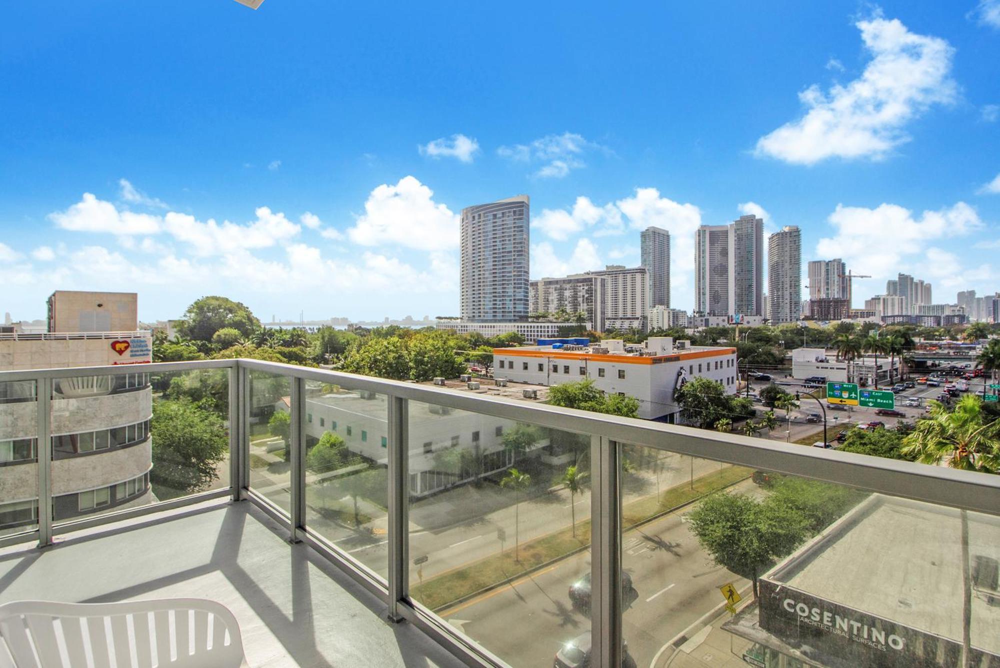 Quadro Residences By Ionica マイアミ エクステリア 写真